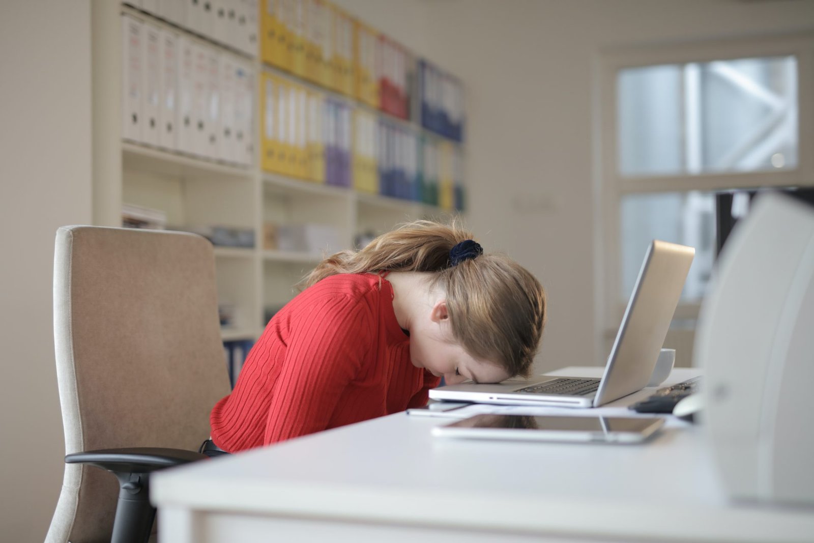 Top tips to beat the October Sleep Slump